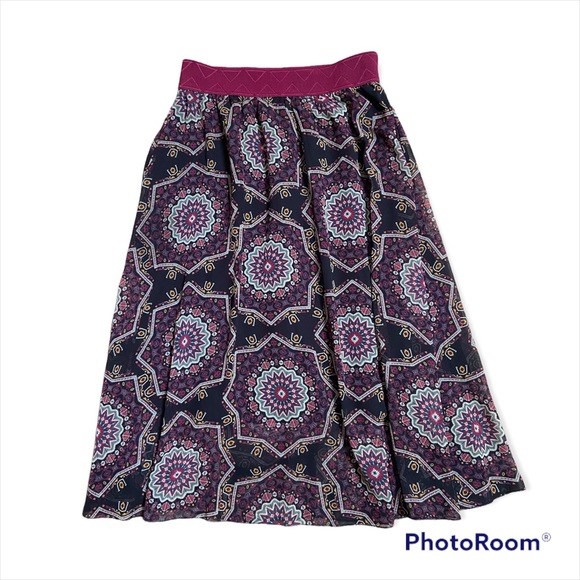 LuLaRoe Dresses & Skirts - LuLaRoe Lola Skirt Black with Medallions
